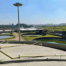 As mudanças climáticas estão impulsionando a busca e adoção de fontes de energia renováveis