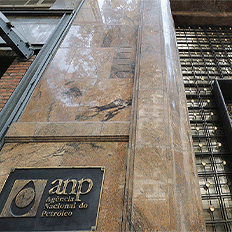 ANP aprova a resolução que revisa a regulação das atividades de movimentação de gás natural liquefeito a granel