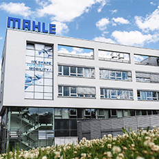 MAHLE tem como estratégia de negócio ter uma equipe técnica técnica altamente preparada