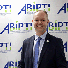 Carlos Eduardo Ribas toma posse da vice-presidência da regional Sul da ABIPTI 