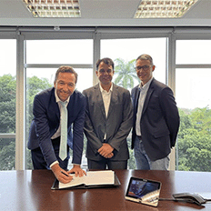 Prumo Logística e a empresa norueguesa Fuella AS assinam contrato de reserva de área para hub de hidrogênio 