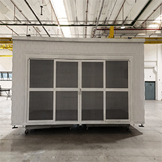 Fuplastic aposta no setor de energia e lança casa de inversor sustentável para parque solar 