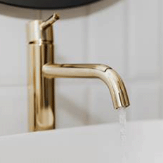 Cobre e suas ligas possuem propriedades antimicrobianas que se destacam em diversas aplicações