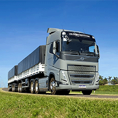 Montadoras de caminhões registram bom desempenho no país em termos comerciais e produtivos