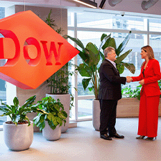 Parceria entre Dow e Ambipar aspira liderar a reciclagem de polietileno no Brasil