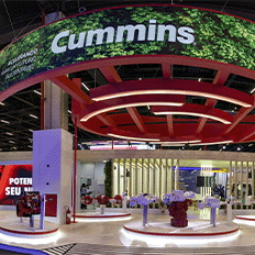 Cummins marca presença na Fenatran 2024