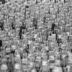 O Brasil recicla vidro e com isso reduz a emissão de CO2