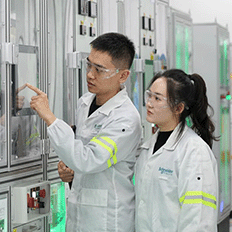 Schneider Electric anuncia que o Fórum Econômico Mundial reconheceu sua fábrica como uma nova Lighthouse