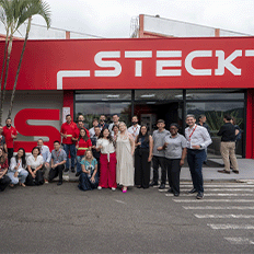 Steck anuncia o lançamento de uma nova identidade visual para sua fábrica