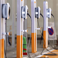 Número de eletropostos no Brasil destaca o avanço significativo do setor 