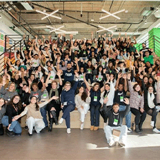 Schneider Electric alcança a meta global de mais de 1 milhão de pessoas treinadas em gestão de energia  