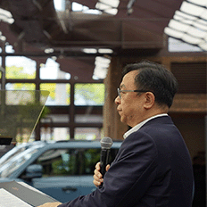 Marca premium da BYD - Denza promove um encontro do fundador e CEO da companhia 