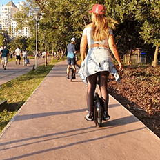 Mobilidade por meio dos veículos elétricos individuais portáteis deve ganhar cada vez mais adeptos 