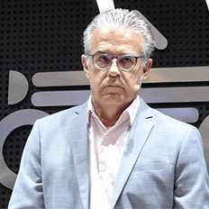 Presidente da Anfavea faz duras criticas a instabilidade dos políticos do Brasil