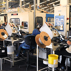 De acordo com Ipea, consumo de bens industrializados registrou queda no mês de março