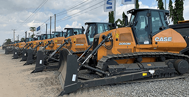 Fábrica de Contagem da Case atendeu encomenda de 35 motoniveladoras e 35 tratores de esteiras