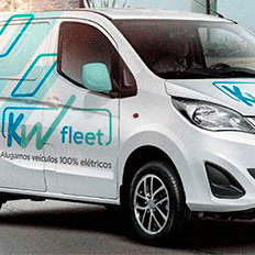 KWRent une locação de veículos elétricos com pontos de recarga com energia sustentável