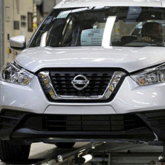 Nissan retoma atividades em um turno e com menos funcionários