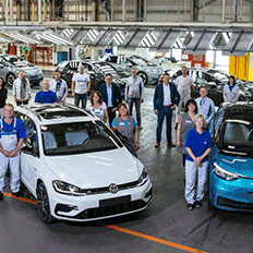 Fábrica da Volkswagen de Zwickau passa a produzir exclusivamente carros elétricos