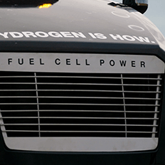 Cummins investe em sistemas de propulsão elétrica alimentada por células de combustível