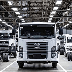Volkswagen Caminhões e Ônibus concluiu uma venda recorde para o Grupo Vamos 