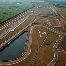 Pirelli apresenta seu novo complexo multipistas para testes de veículos