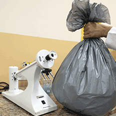 Empresa brasileira produz saco de plástico capaz de inativar o coronavírus