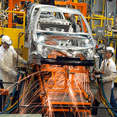 Produção automotiva cresce mas futuro segue incerto