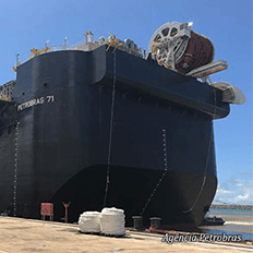 Petrobras assina compromisso de compra da plataforma P-71