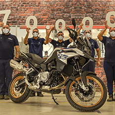Grupo BMW está celebrando a marca de 70 mil motocicletas produzidas no Brasil