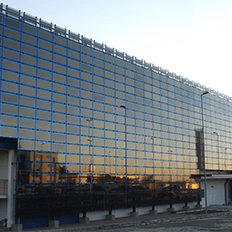 Grupo Caoa instala a maior fachada fotovoltaica do mundo em seu Centro de Pesquisas e Eficiência Energética 