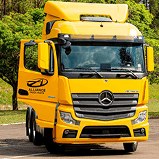 Mercedes-Benz registra recorde de vendas em outubro da linha Alliance Trucks Parts