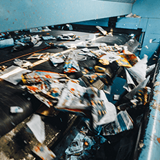 Parceria entre a TOMRA Sorting Recycling e a Koppitz Entsorgungs-GmbH atinge novo marco de níveis de pureza obtidos pela planta alemã de triagem de papel