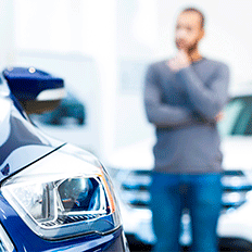 Mercado automotivo segue indefinido com volta de fatores que ameaçam retomada do setor