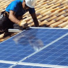 Volume de companhias de instalação e projetos fotovoltaicos pode crescer 27% neste ano no Brasil