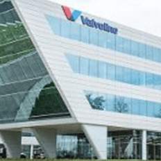 LiuGong fecha parceria com a Valvoline para o fornecimento de linha exclusiva de fluídos lubrificantes para as máquinas