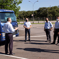  Volkswagen Caminhões e Ônibus inicia treinamento de segurança que antecede o início da produção em série do e-Delivery