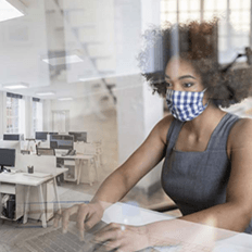 Como a vida no escritório pode ficar após a COVID-19?